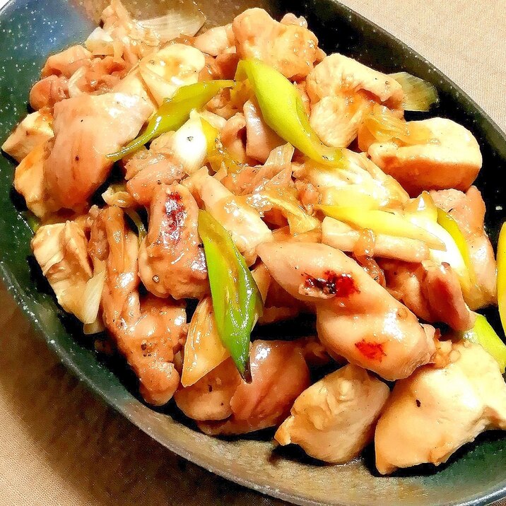 鶏肉と長ネギの焼き肉のたれ炒め【簡単ねぎま焼鳥風】